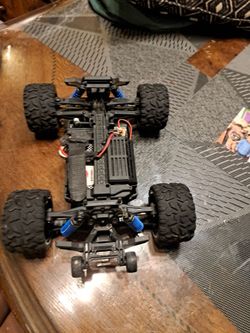 Vevor fast rc car 17 MPH