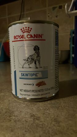 Royal Canin Skin Topic Dog Food