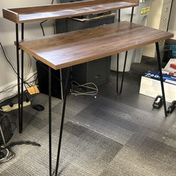 FREE DESK *PICKUP ASAP*