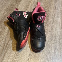 Air Jordan 8 Retro GS “Valentine’s Day”