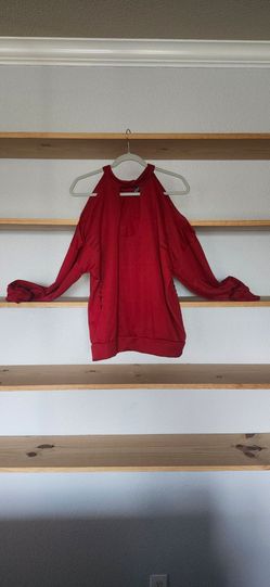 YOINS Red Cold-Shoulder Halter Sweatshirt