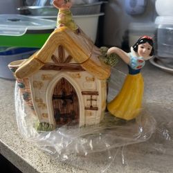 Disney Snow White Tea Pot