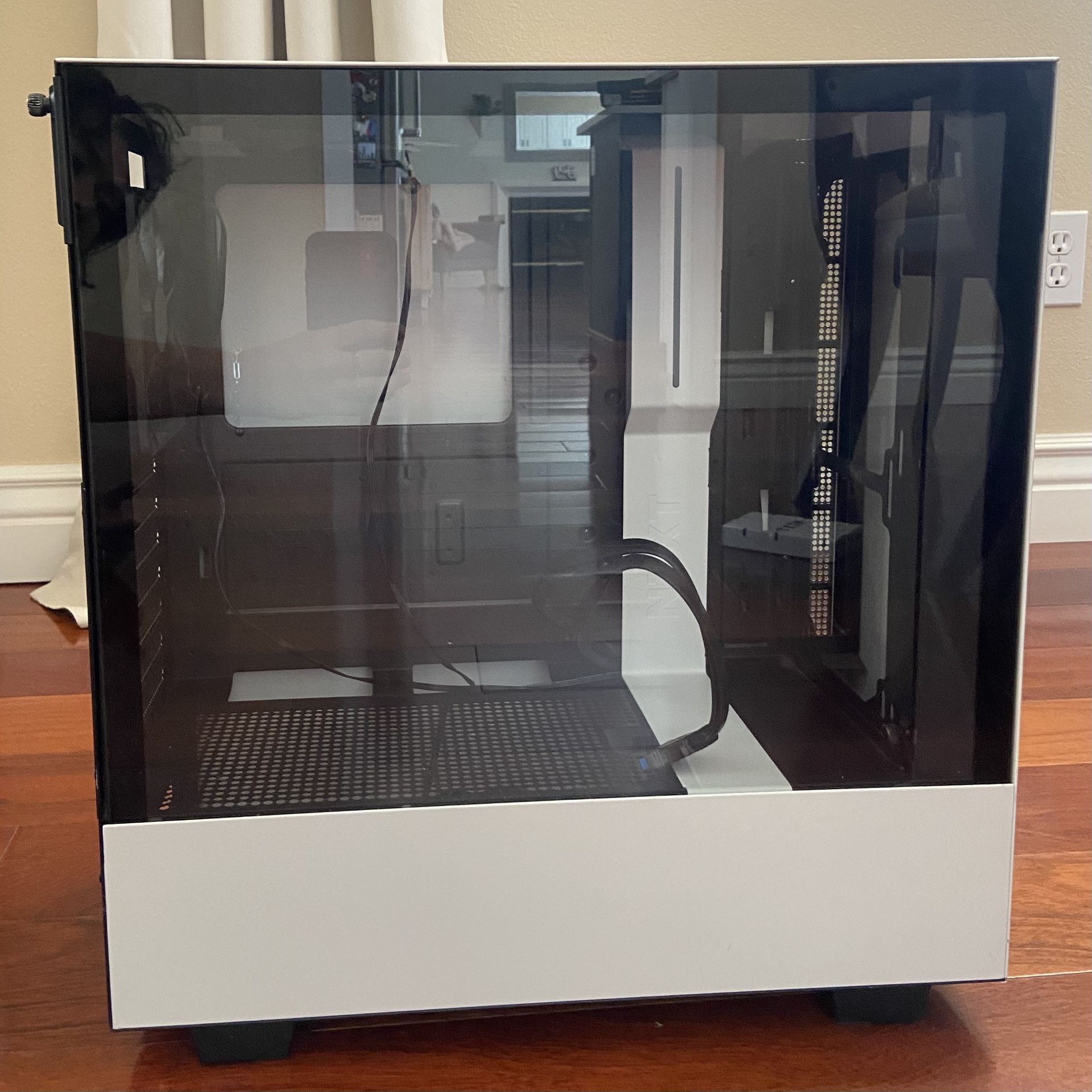 NZXT H500 case