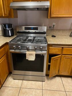 Gas stove