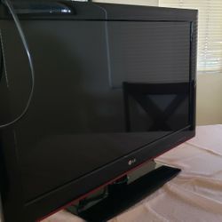LG- 32" Inch 📺  TV
