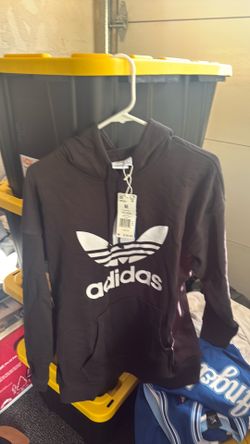 Sweater New Adidas Hoodie size Medium