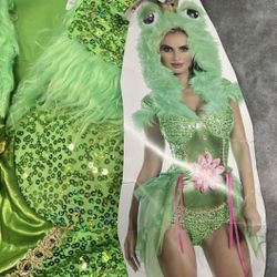Woman/ Girl Costume Size Medium& Small