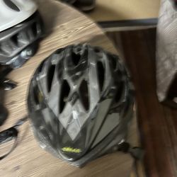 Adult Large Bike Helmet 
