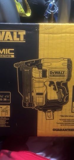 DeWalt Atomic 20V Brushless 23 GA Pin Nailer