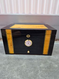 Cuban Crafters handmade cigar humidor