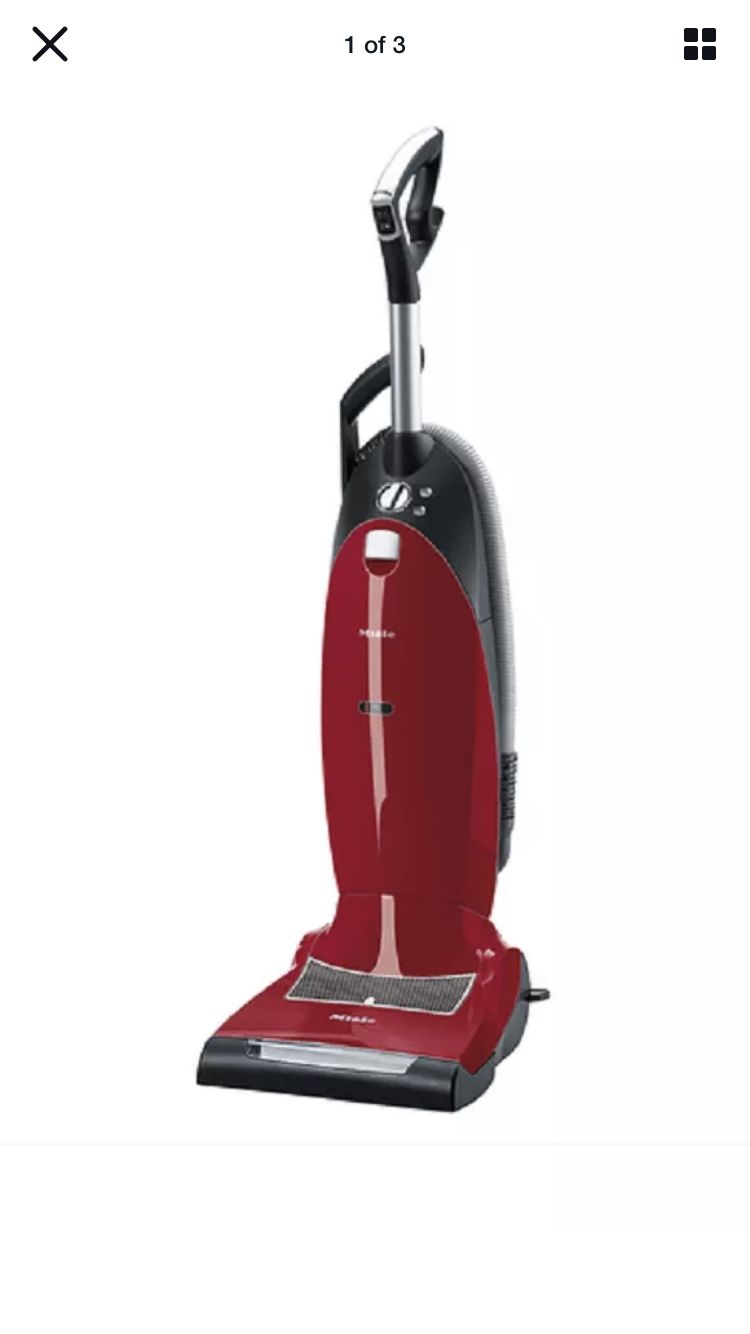 Miele Dynamic U1 swivel head vacuum in Excellent condition