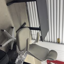 Rising Desk With Chair And Jewelry Stand 