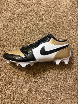 NWB Jordan 1 Low Football Cleats Patent Leather Size 14 Black Gold