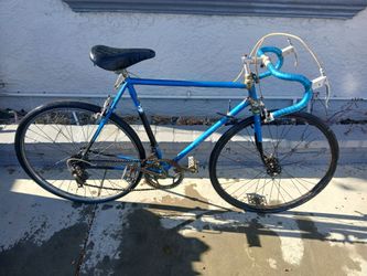 Men's vintage Bianchi san remo road bike