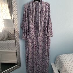 Prayer dress both for 30$