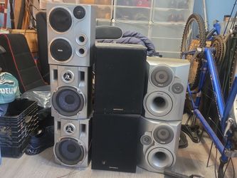 AUDIO SPEAKERS