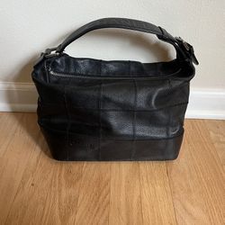 Chanel Leather Purse for Sale in Hammond, IN - OfferUp