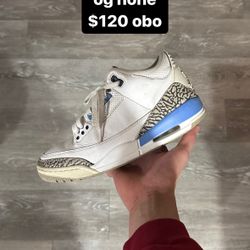 Jordan 3 "UNC" Size 9