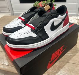 Air Jordan 1 Low . Black Toe NEWWW Size 9.5 $120
