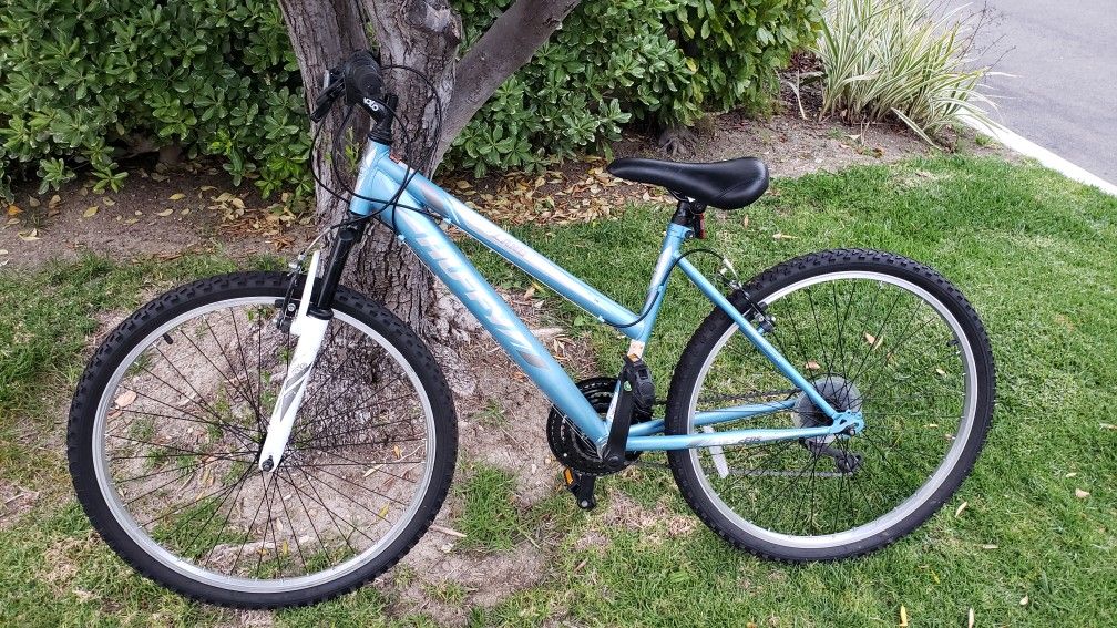 HUFFY Women's Highland 26'' Mountain Bike Blue/ Silver