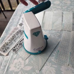 Diamond Press Crafters Companion Mini Embossing And Die Cutting Machine With 30 Embossing Folders
