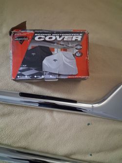 Shark Tail pipes n motorcycle cover