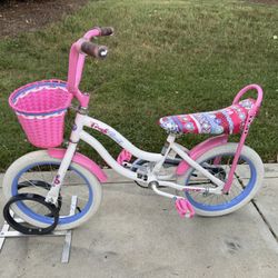 16” Girls bike in GREAT Condition!