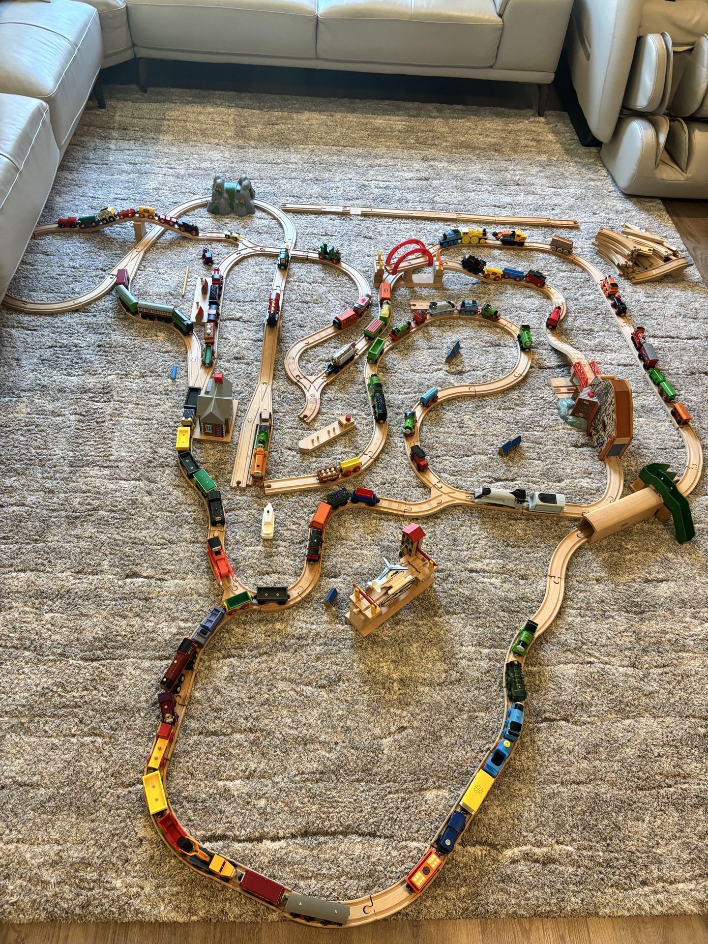 Thomas and friends toys and train tracks