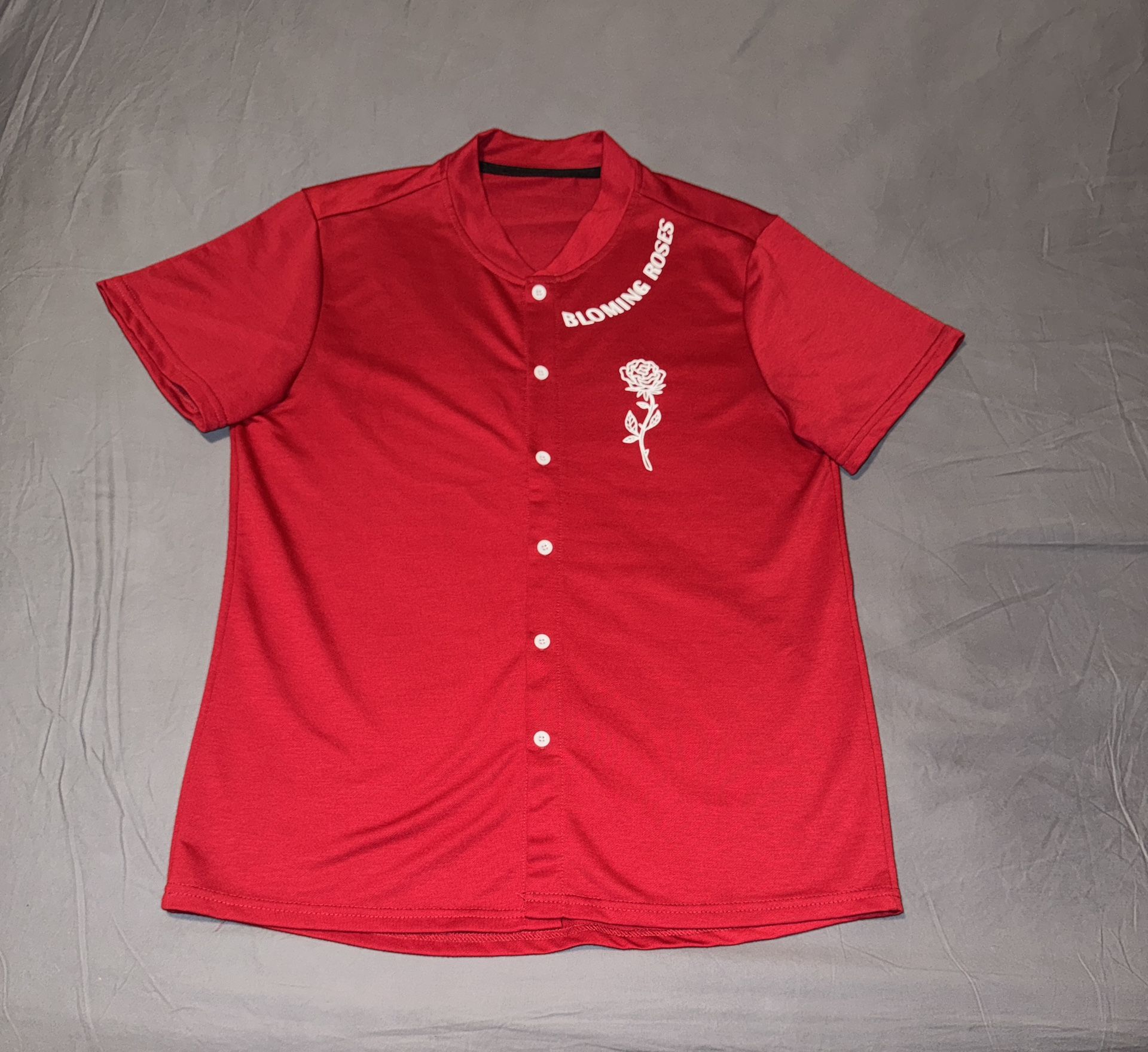 Manfinity 2pcs Red Rose Outfit. Size Large. 95% Polyester 5% Elastane