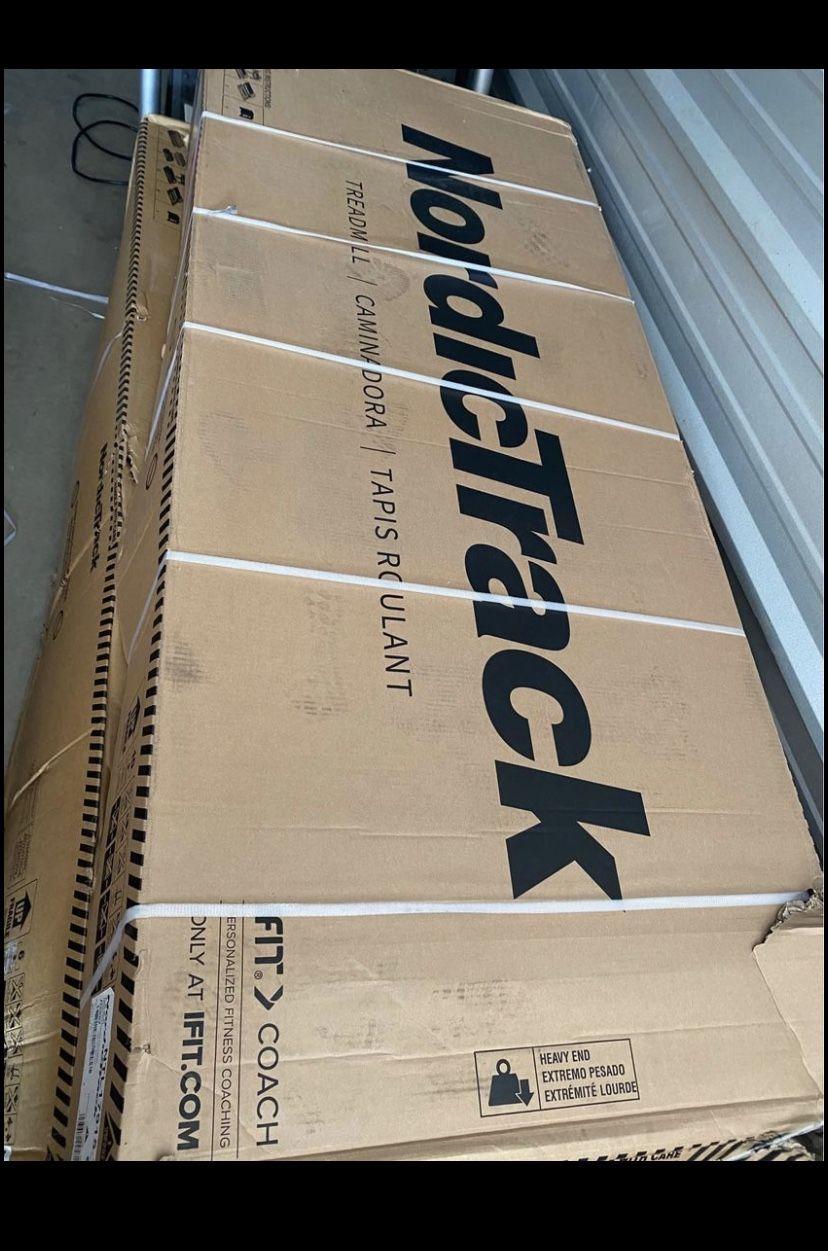 NordicTrack T Series 6.5S Treadmill Brand NIB (SALE THIS WEEKEND EXTRA $$ OFF) Selling for $500