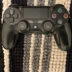 PS4 wireless controller