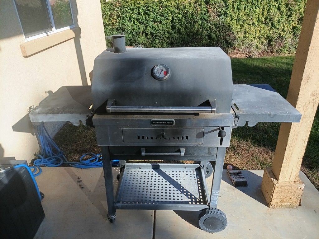 Barbecue Pit