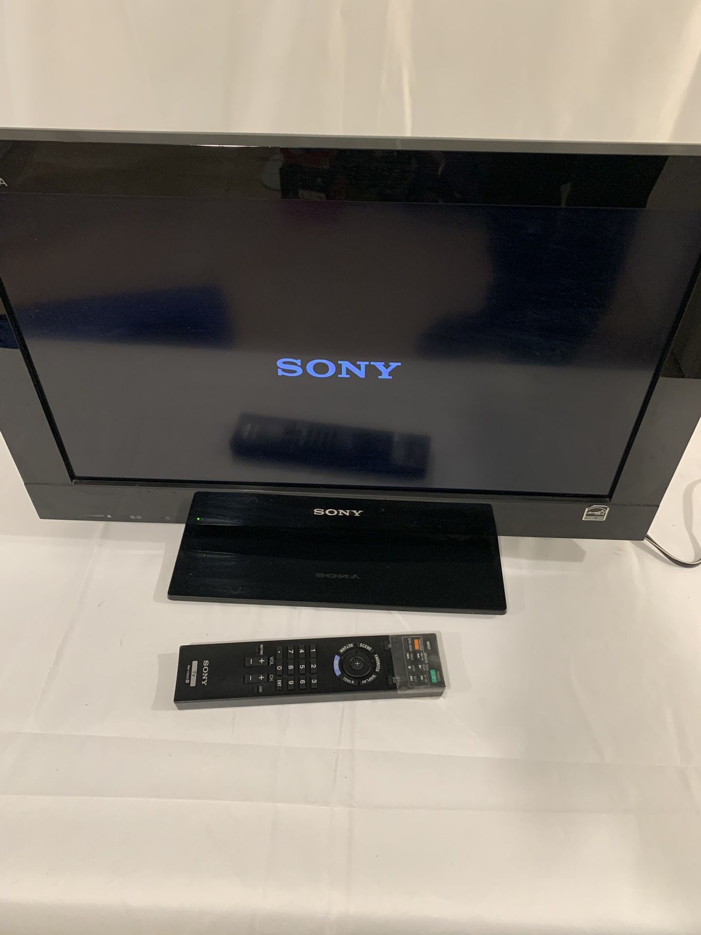 Sony Bravia 22" TV and PC Monitor KDL-22BX300