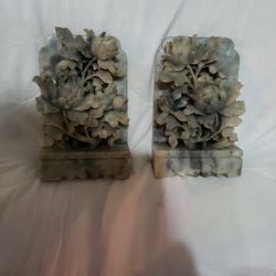 VINTAGE HEAVY STONE HAND CARVED ROSES BOOKENDS 
