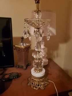 Vintage lamp nothing missing!