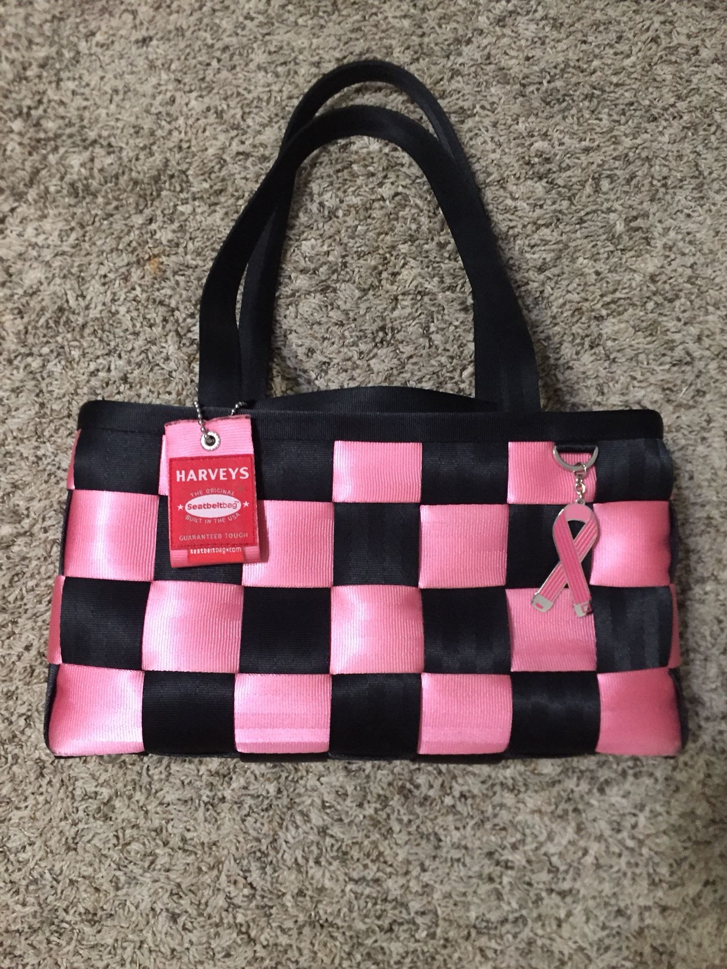 Harvey’s seatbelt bag