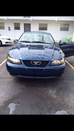 2000 Ford Mustang