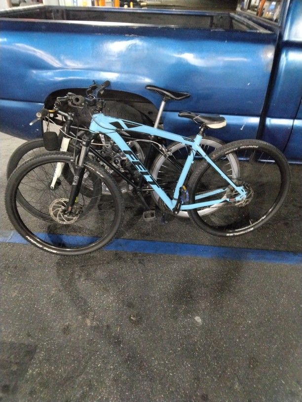 2017 Felt Mountain Bike 