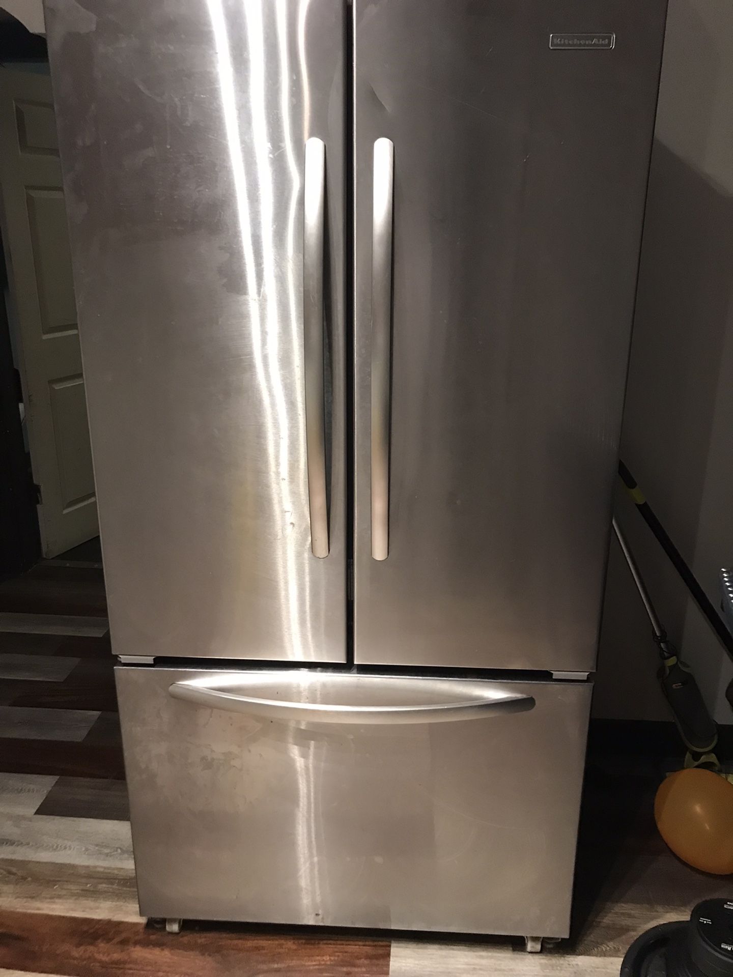 Refrigerator