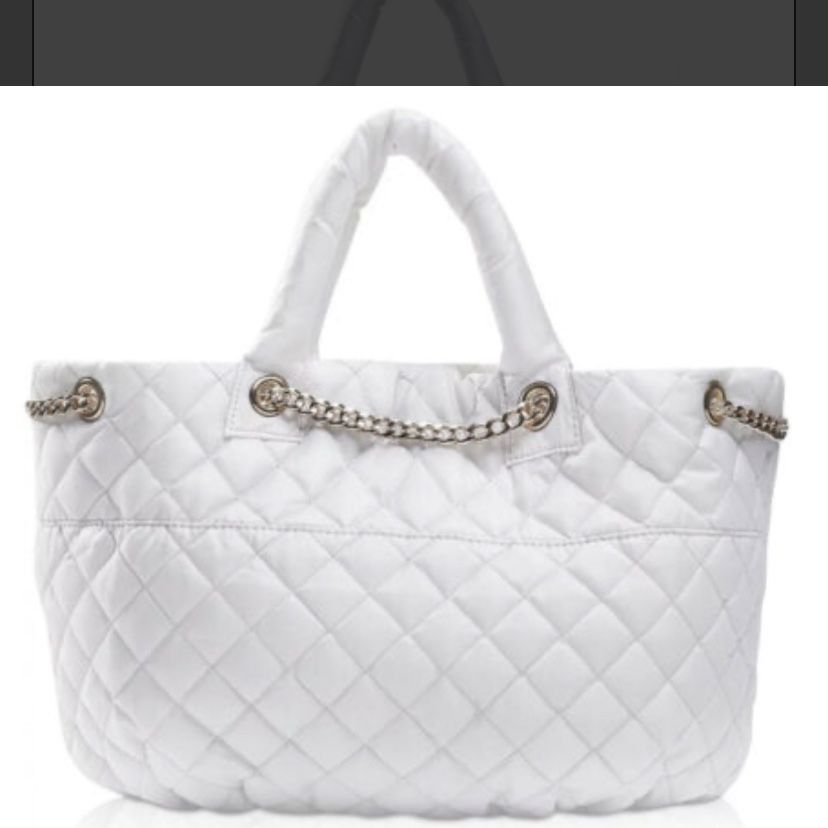 Brand New Ariana Grande Diamond Quilted Tote Bag for Sale in Rialto, CA -  OfferUp