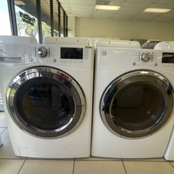 KENMORE SET WASHER AND DRYER FRONT LOAD WHITE