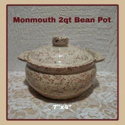 MONMOUTH 2QT STONEWARE BEAN POT (READ)
