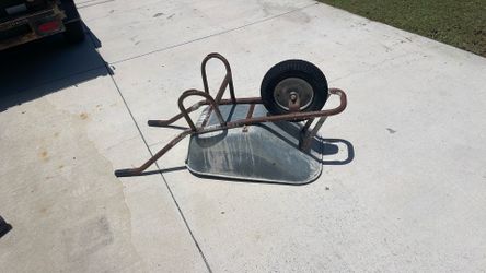 Wheelbarrow (flat tire) great German made durable