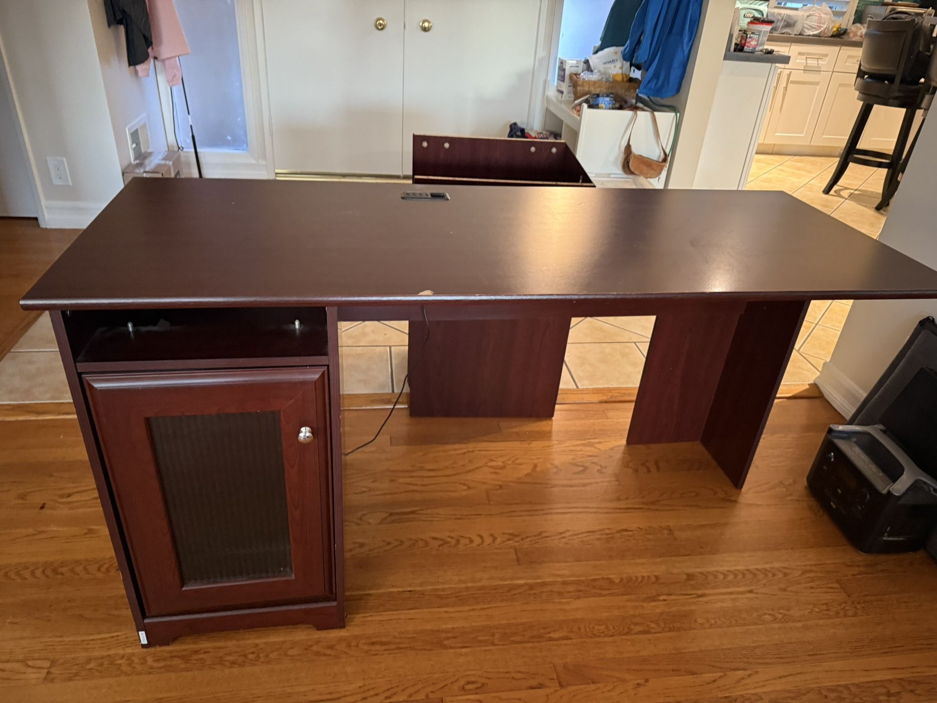 Desk With Side File Cabinet