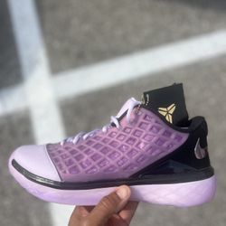 Kobe 3 Low Mamba Magic  ( SZ. 11 ) $250 