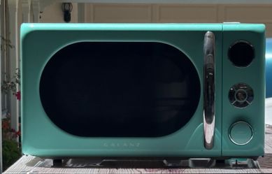 Retro Turquoise Microwave