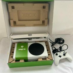 Xbox Series S With Controllers 