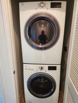 Washer And Gas Dryer Set $325