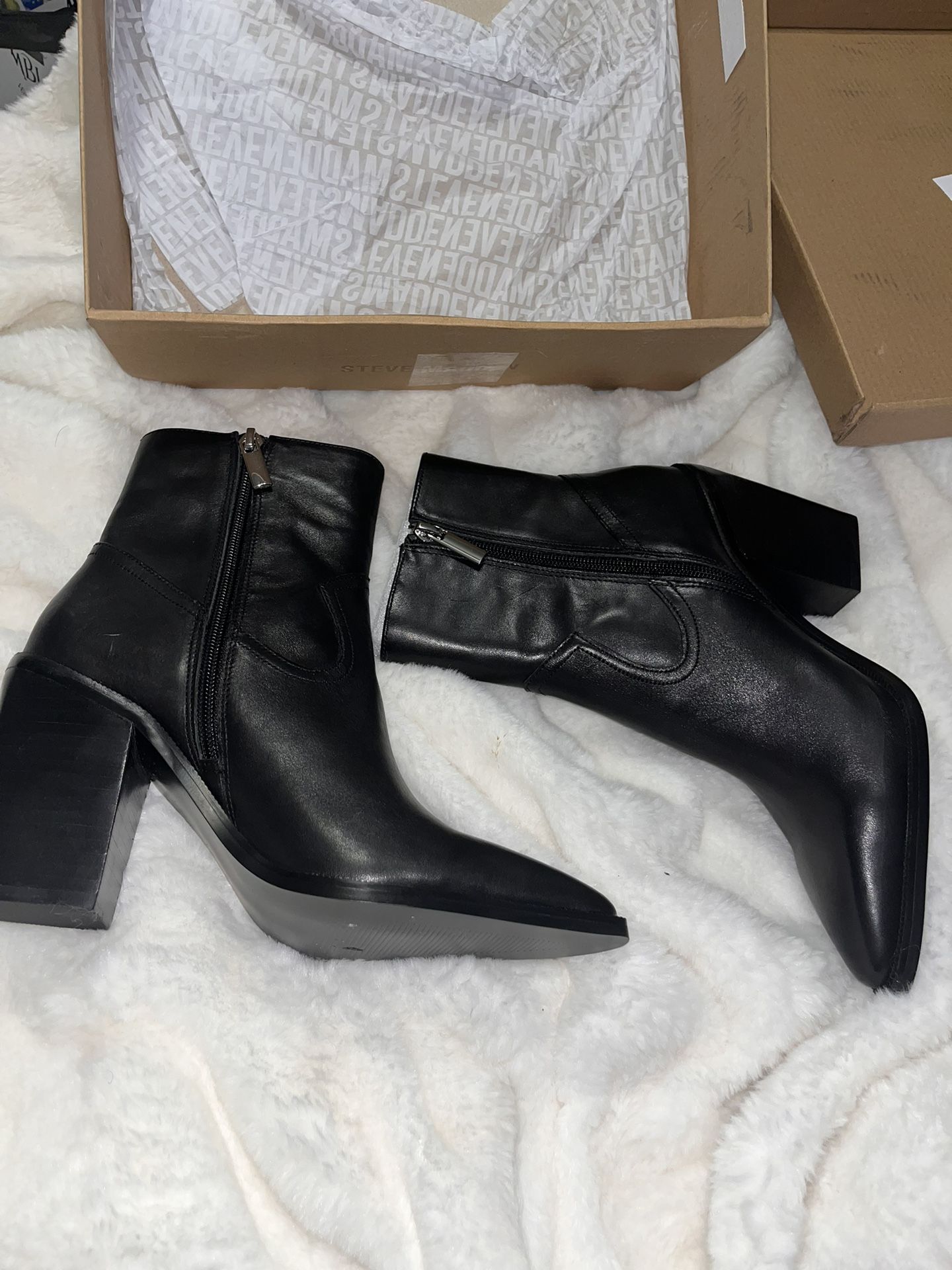 Steve Madden Zora Western Bootie