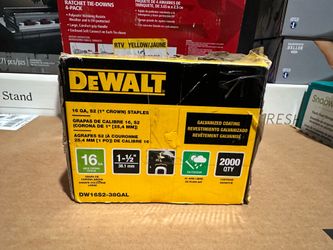 DEWALT 1-1/2 in. x 16-Gauge Glue Collated Galvanized Staple 2000 per Box